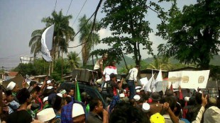 Demo Warga Cikaniki yang menuntut PT. BAI atas pencemaran sungai.
