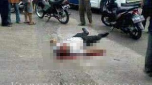 Korban penembakan yang tewas di tempat di bilangan Jl. Mayor Oking, Cibinong