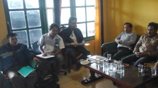 rapat paguyuban petani