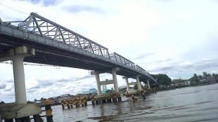 Jembatan sungai Kapuas, Kalimantan Barat (dok. KM)