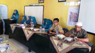 Tim penilai pada lomba penilaian program PKK Kabupaten Bogor (dok. KM)