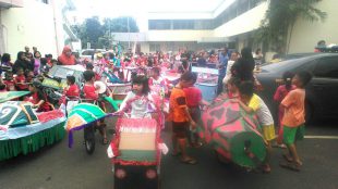 Peserta lomba sepeda hias periode 2016 dalam rangka memeriahkan HUT RI ke.71 (dok. KM)