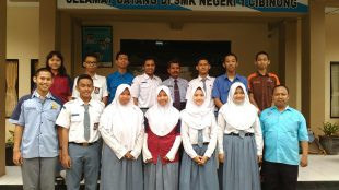 Siswa-siswi SMKN 1 Cibinong yang terpilih untuk mengikuti prograp pertukaran pelajar "ASEAN School Partnership" ke Thailand. (dok. KM)