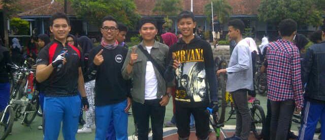 Beberapa siswa SMAN 1 Cianjur dalam acara 