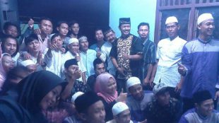 Lurah Tugu, Ketua RW 01 bersama Warga Sambut Tahun baru Hijriah, Sabtu 1/10 (dok. Mugi/KM)