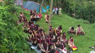Peserta perkemahan dari SMK Al Amin di Bumi Perkemahan Legok Anam (dok. Dian/KM)