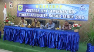 Workshop Petugas Lini Lapangan KB se-Kabupaten Bogor di hotel Gumilang, Cipayung kecamatan Cisarua
