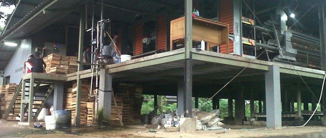 Peternakan ayam di bilangan kelurahan Tamansari yang dikeluhkan warga (dok. Budi/KM)