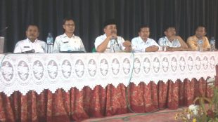 Pejabat Disdikbud Kabupaten Cianjur yang baru saat diperkenalkan di aula SMPN 1 Cipanas, Rabu 11/1 (dok. KM)
