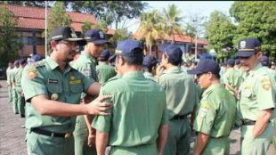 Guru PNS di kabupaten Garut (stock)