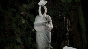 Ilustrasi penampakan setan pocong (stock)