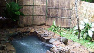 Kolam air panas di Taman Wisata Alam Gunung Pancar (stock)