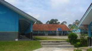 Gedung SMKN 1 Ciomas (stock)