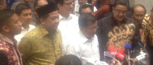 Wakil Presiden Jusuf Kalla usai RDP dengan Komisi 9 DPR-RI, Jakarta 8/2 (dok. KM)