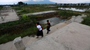 Proyek infrastruktur yang mangkrak (dok. ARIF HIDAYAH/"PR")