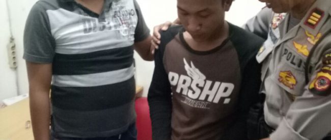 Kedapatan membawa dan memakai Narkoba jenis Ganja, YH (22), ditangkap Kepolisian Sektor Jasinga (dok. KM)