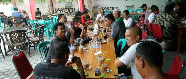 Komunitas KOPI BOGOR berkumpul bersama membahas pemenangan Teddy Risandi (dok. KM)