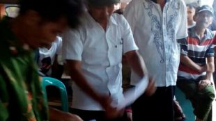 Penghitungan kertas suara pemilihan RW 01, Mayor Kamaludin memperoleh suara terbanyak (dok. KM)