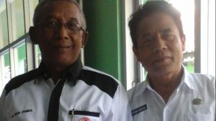 (Kanan) Toto Sukarto, Kepala Sekolah SDN Citaringgul 1 (dok. KM)