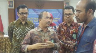 Manager PLN Ciracas saat diwawancarai awak media KM, Kamis 20/7 (dok. KM)