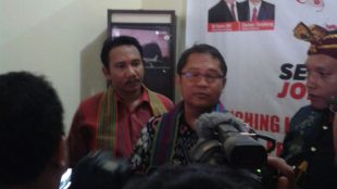 Menkominfo Rudiantara memberikan keterangan kepada wartawan usai Silatnas II Relawan Jokowi, Jumat 11/8 (dok. KM)