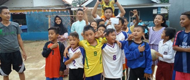 Anak-anak peserta turnamen sepakbola di Desa Kedung waringin, Bojong Gede, Jumat 18/8/17 (dok. KM)