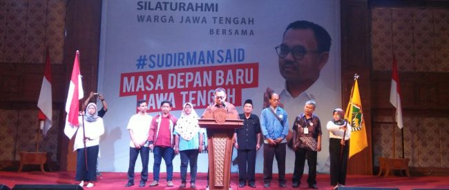 Sudirman Said memberikan sambutan dalam acara silaturahmi Warga Jateng di Balairung Universitas PGRI Semarang, Minggu 20/8 (dok. KM)