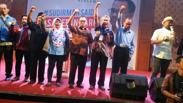 Sudirman Said bersama para perwakilan masyarakat Jawa Tengah, Minggu 20/8 (dok. KM)
