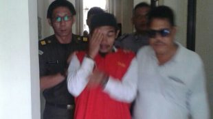 Terdakwa Sukamajaya alias Jaya sesudah menghadiri sidang putusan kepemilikan narkoba di PN Depok. Rabu (16/8/17) (dok. KM)