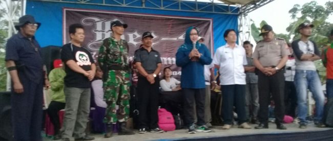 Ade Yasin hadiri Final Turnamen sepak bola di Desa Nanggung (Dok. KM)