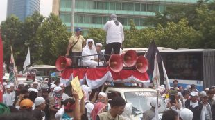 Mobil Komando pada "Aksi damai Peduli Muslim Rohingya" di Jakarta, Rabu 6/9 (dok. KM)