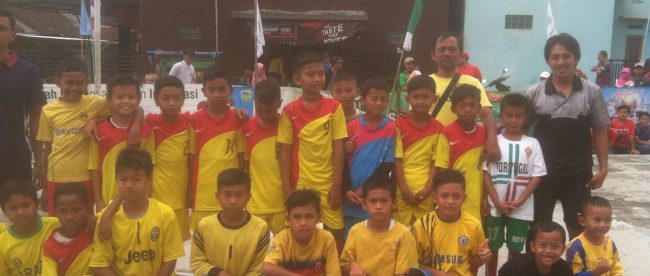 Tim futsal Alkarim dan peserta tournamen PHBI Ke-14, Tasikmalaya 25/9 (dok. KM)