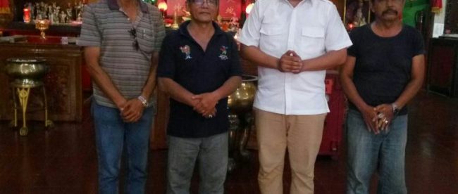 Bakal Calon Wakil Walikota Bogor Harry Ara saat berkunjung ke Vihara Maha Brahma di kelurahan Babakan Pasar, Kecamatan Bogor Tengah, Kota Bogor (dok. KM)