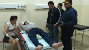 Fendi dan Mulyanah, korban penganiayaan dengan senjata tajam saat dirawat di RSK Sitanala, Tangerang 16/9 (dok. KM)