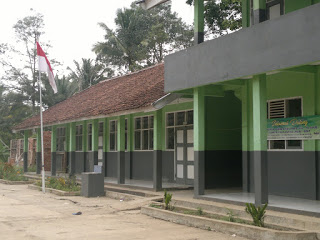 Gedung sekolah MA/MTs Al-Haq, Sukabumi (dok. KM)