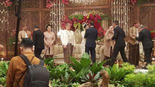 Resepsi pernikahan antara keluarga Kepala BNN Budi Waseso dengan Kepala BIN Budi Gunawan, Sabtu siang 2/9 (dok. KM)