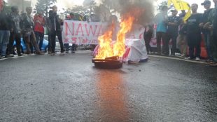 Aksi unjuk rasa mahasiswa di Tugu Kujang, Kota Bogor, Jumat 20/10 (dok. KM)