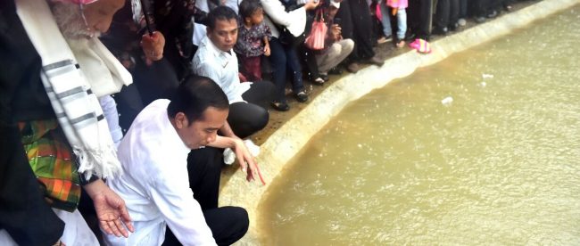 Presiden Joko Widodo saat kunjungannya ke Pandeglang, Banten 4/10 (dok. KM)