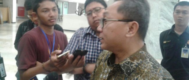 Ktua Umum PAN, Zulkifli Hasan, memberikan keterangan kepada pers, Senin 9/10/2017 (dok. KM)