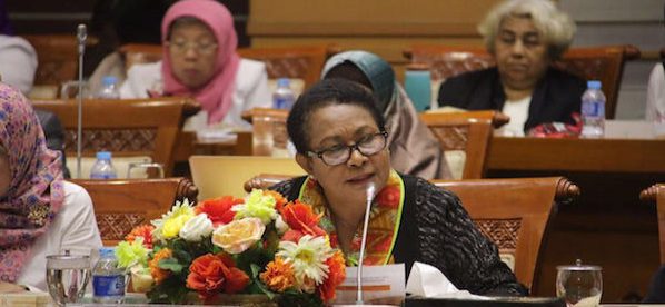 Menteri PPPA Yohana Yembise saat rapat di DPR (stock)