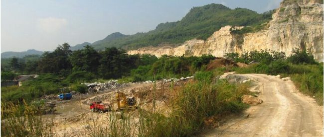 Tambang kapur di Klapanunggal, Bogor (dok. KM)
