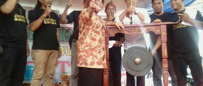 Bupati Bogor Nurhayanti meresmikan rest area Semesta di jalur Puncak, Kamis 23/11 (dok. KM)