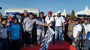 Kunjungan Nasir Djamil, Fahri Hamzah dan Aminullah Usman saat berkunjung ke Pantai Ulee Lheue, Banda Aceh, Selasa 31/10 (dok. KM)