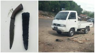 (Kiri) Senjata tajam yang digunakan perampok mobil dan (kanan) barang bukti mobil pick up yang dirampas oleh perampok (dok. KM)