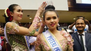 Yohanna Eveline Dinobatkan Sebagai Puteri Pewarta Indonesia 2017 (dok. KM)