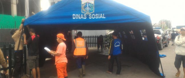 Kebakaran di Penjaringan Jakarta Utara, Suku Dinas Sosial Jakarta Utara Distribusikan bantuan (dok. KM)