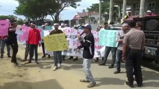"AMPAT" menuntut pihak penegak hukum segera tetapkan tersangka, kasus Bansos Kedelai Tahun 2015 senilai 14 Milyar. (dok. KM)