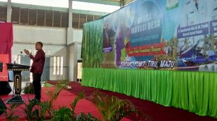 Bupati Aceh Timur H. Hasballah Bin HM. Thaib menyampaikan sambutanNyaÂ  dalam acara pembukaan Bursa Inovasi Desa di gedung ISC, pada Kamis, 28/12/2017 (dok. KM)