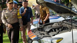 Kapolresta Bogor Saat Pengecekan Kendaraan Dinas, Sabtu 23/12 (dok. KM)