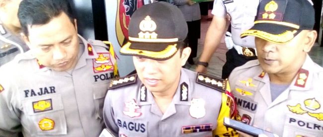 Kabidkum Polda Jawa Barat Kombes Bagus Pramono saat memberikan keterangan terkait peristiwa penembakan oleh oknum Brimob di Kota Bogor, Sabtu 20/1 (dok. KM)